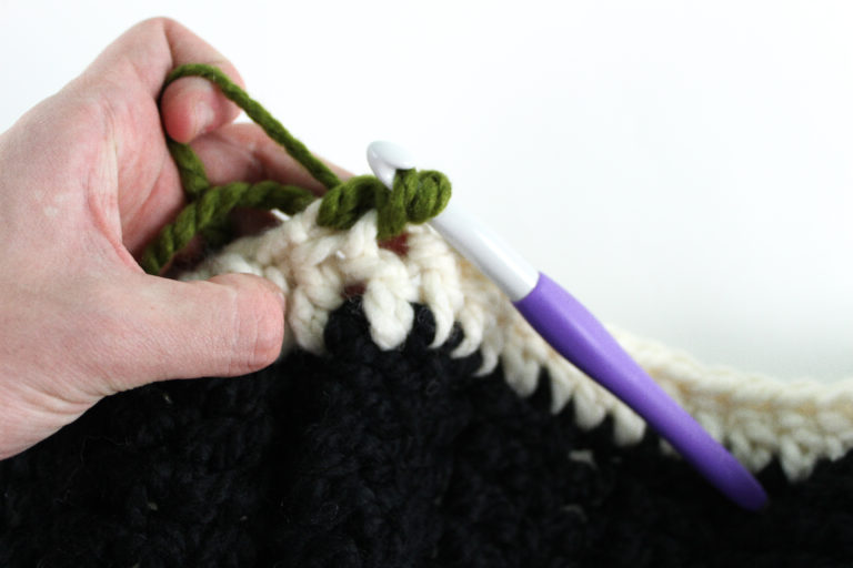 Fire Mantel Scarf - Free Pattern - Knot Bad