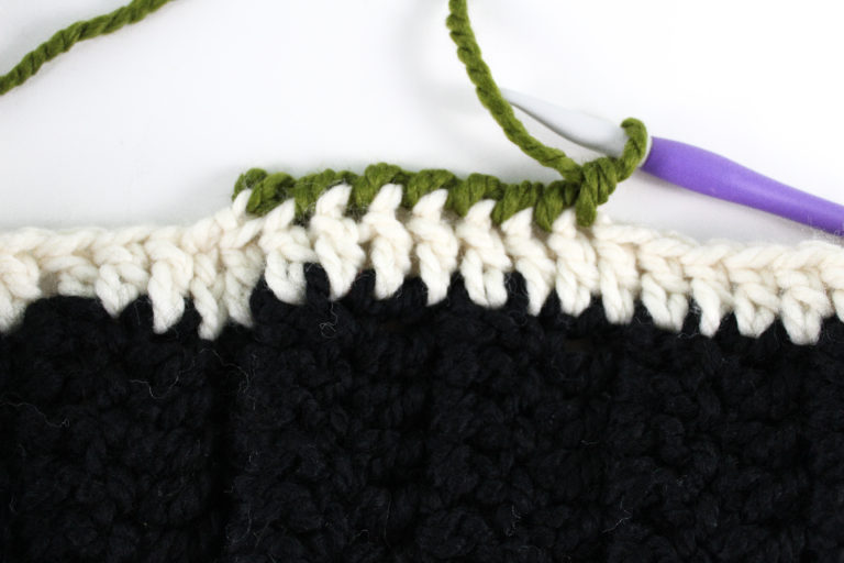 Fire Mantel Scarf - Free Pattern - Knot Bad