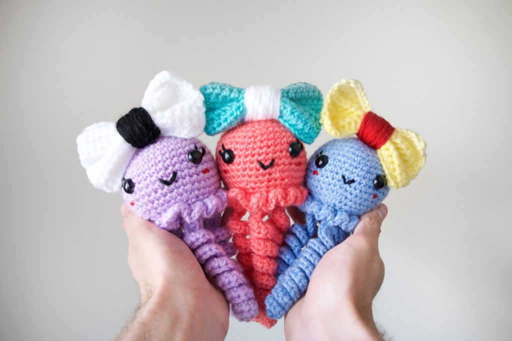How To Choose Eyes for Amigurumi! - Knot Bad